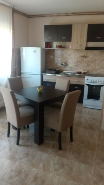 Djurdja Apartment อารันเยโลวัคส์ ภายนอก รูปภาพ