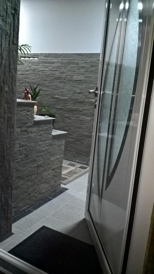 Djurdja Apartment อารันเยโลวัคส์ ภายนอก รูปภาพ